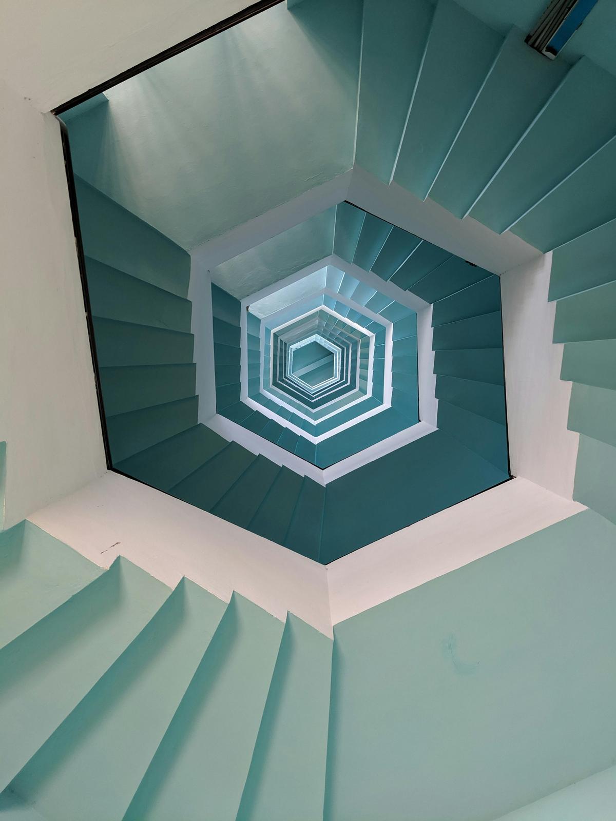 i